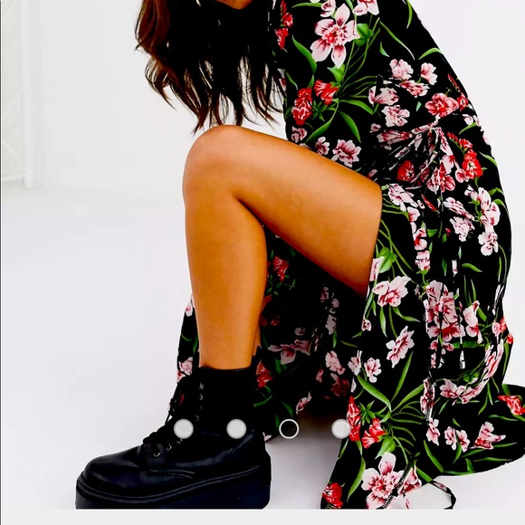 NWT ⭐️⭐️MISGUIDED⭐️⭐️ MULTI MIDI WRAP DRESS  SIZE 2 👗🛍💖💕 - Picture 4 of 10